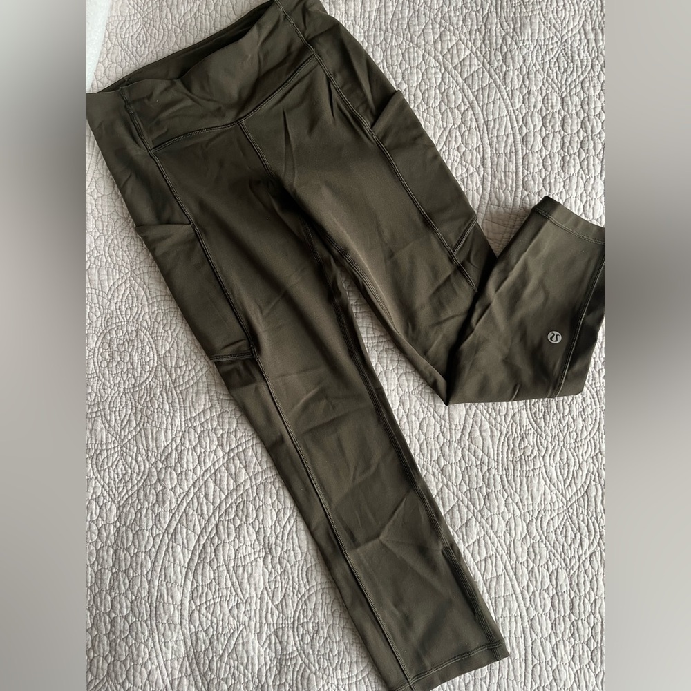 Lululemon Wonder down under cropped olive green leggings size 2